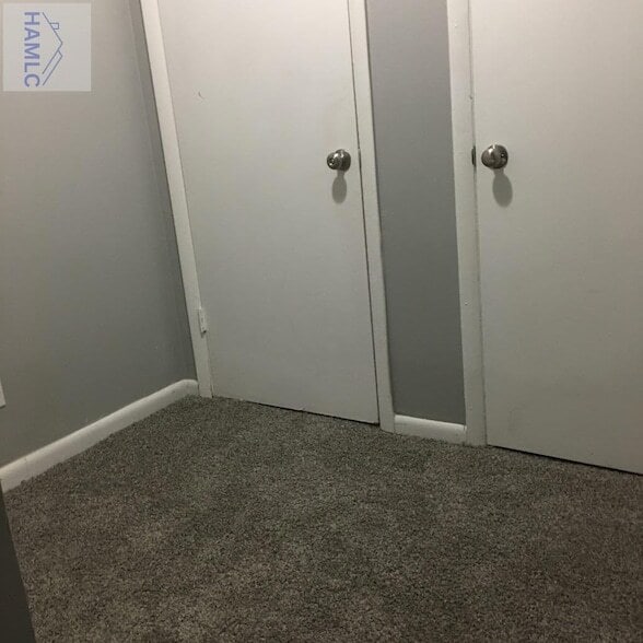 Building Photo - 901 Olmstead Dr