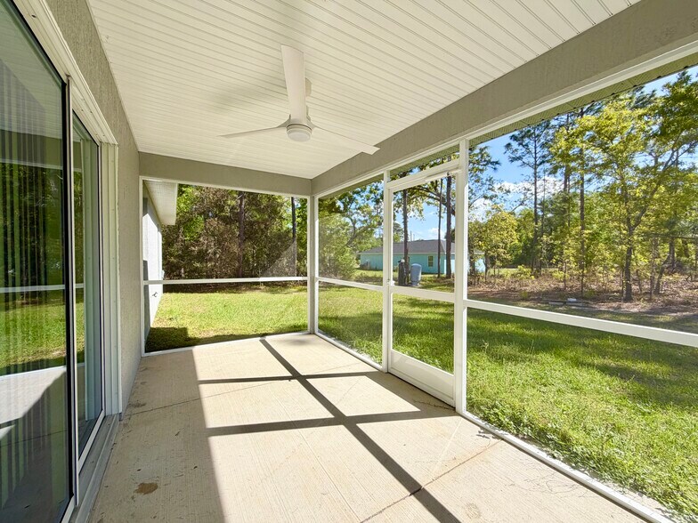 Building Photo - 210 Marion Oaks Ln