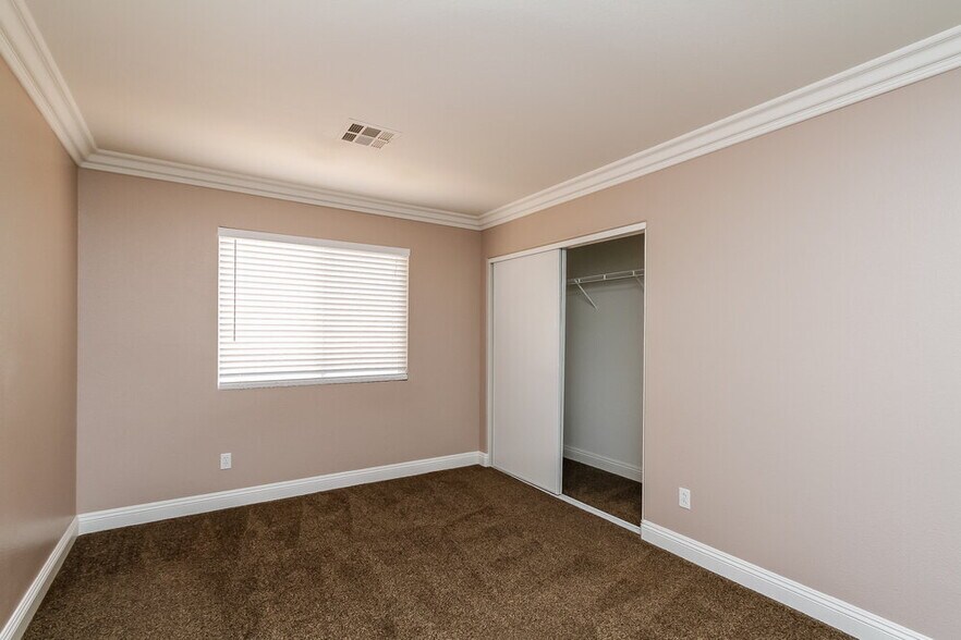 Building Photo - 1726 Sabatini Dr