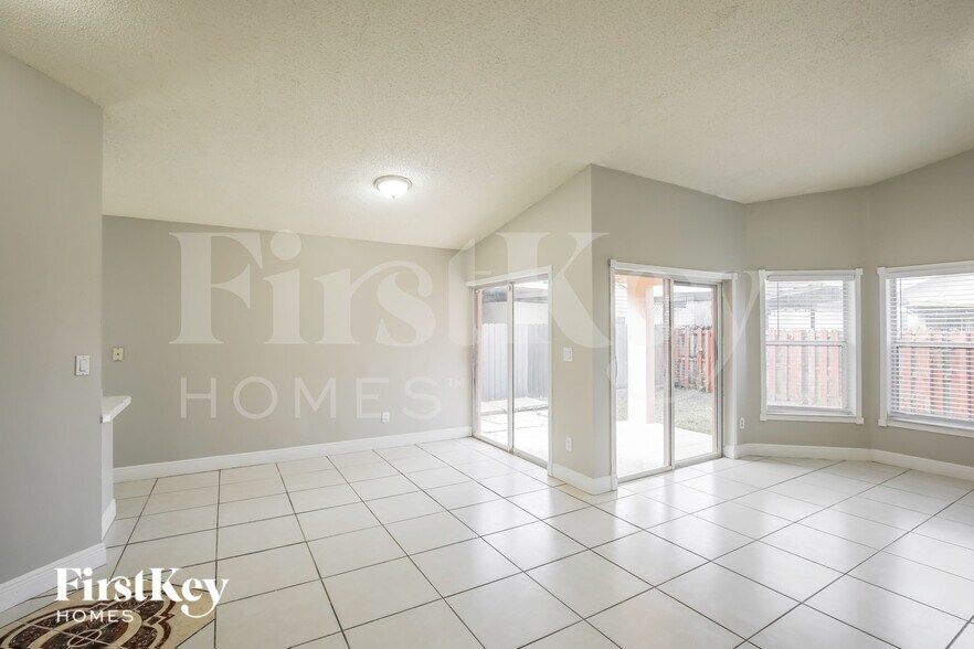 Building Photo - 25024 SW 128th Pl