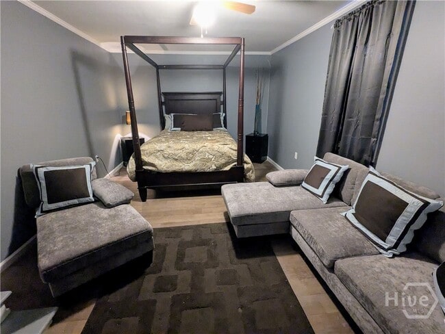 Building Photo - 614 E 37th St