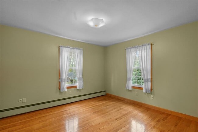 Building Photo - 155 Cedar Ave