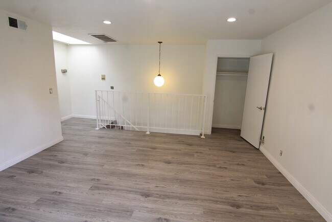 Building Photo - 4721 Kester Ave