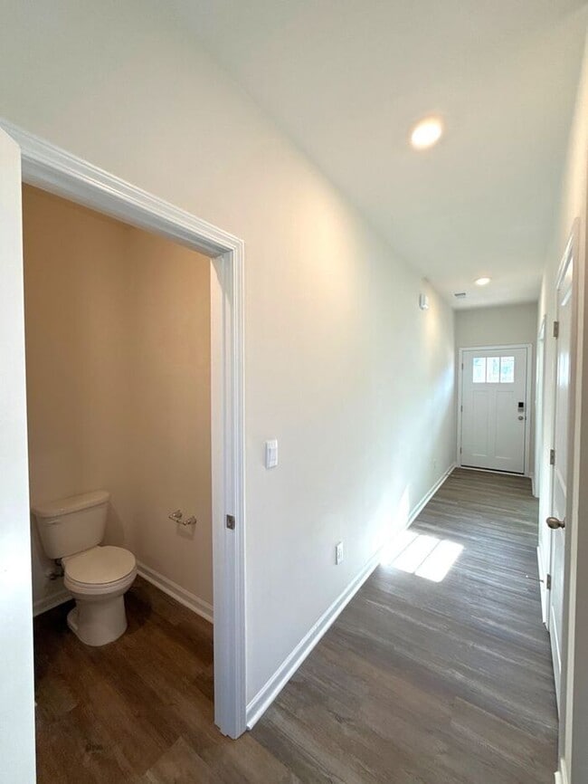 Building Photo - T. R. Lawing Realty Property