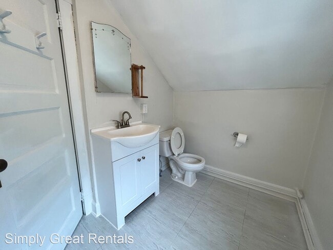 Building Photo - 3 br, 1.5 bath House - 1632 47th Street