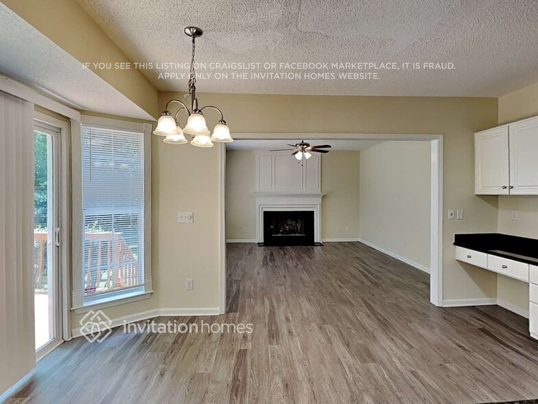 Building Photo - 5397 Apple Glen Dr