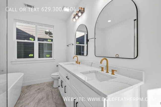 Building Photo - 2144 18th Avenue N