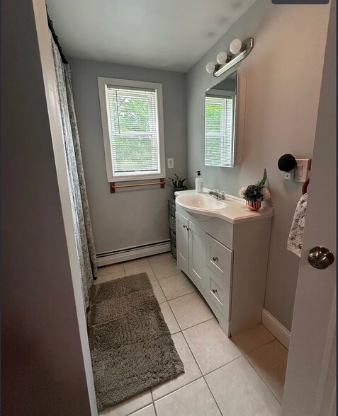 Building Photo - 45 Pearl St