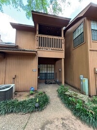 Building Photo - Eastwood on the Bayou