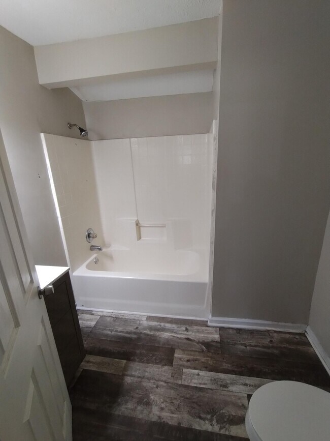 Building Photo - 820 State Rd S-38-225