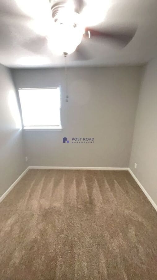 Building Photo - 515 W 27th St S