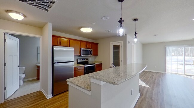 Building Photo - Lower 1 Bedroom 1 Bathroom Apartment is Available