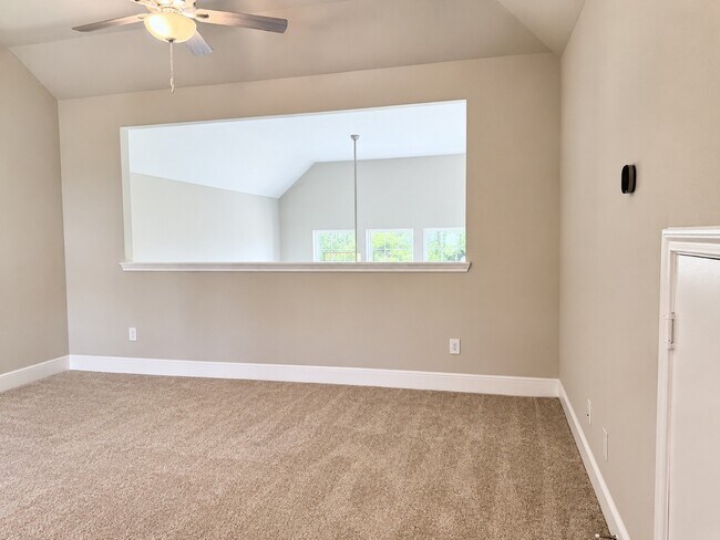 Building Photo - 4934 Dickens Lndg Dr