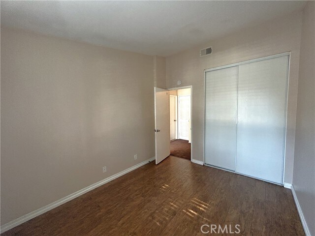 Building Photo - 8167 Vineyard Ave