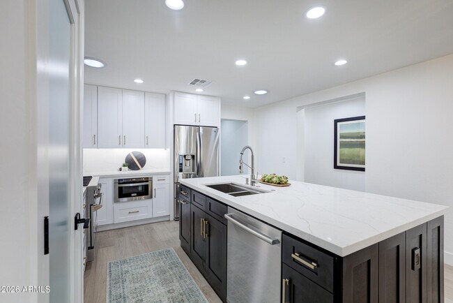 Building Photo - 4235 N 35th Way