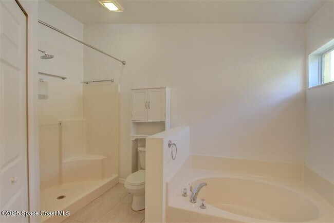Building Photo - 4810 Manchester Dr