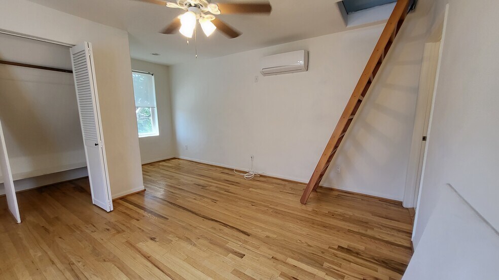 Area - 2807 2nd St