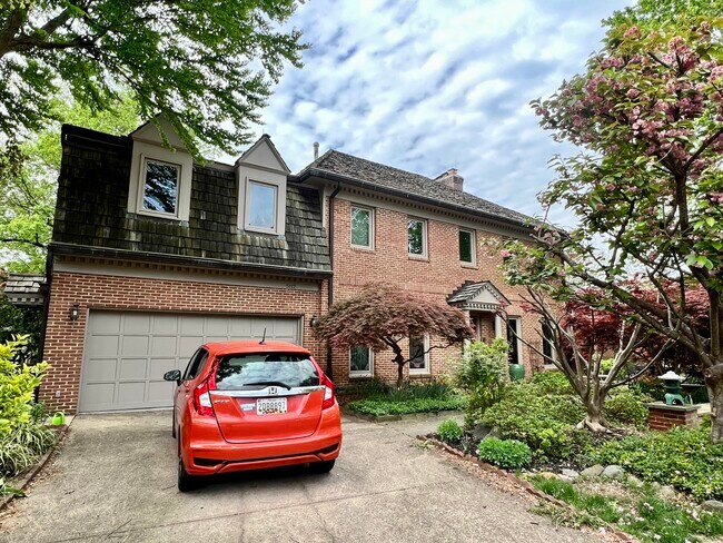 Building Photo - 5112 Cape Cod Ct