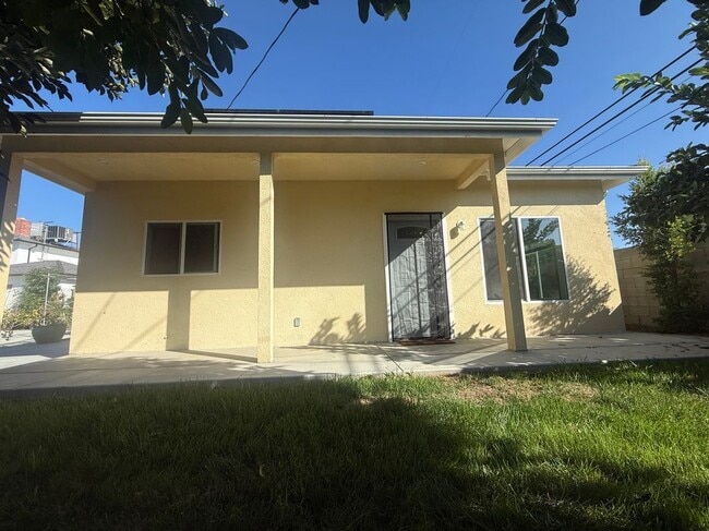 Building Photo - 4902 Temple City Blvd