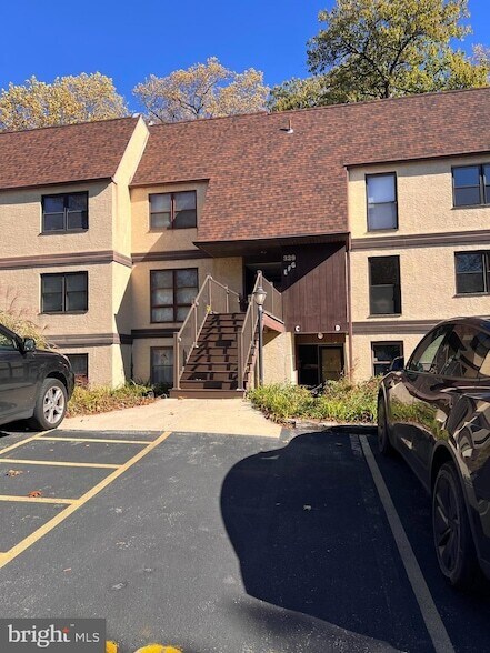 Building Photo - 329 Shawmont Ave