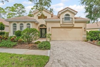 Building Photo - 13 Village View Dr