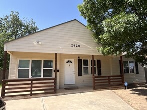 Building Photo - 2420 26th St