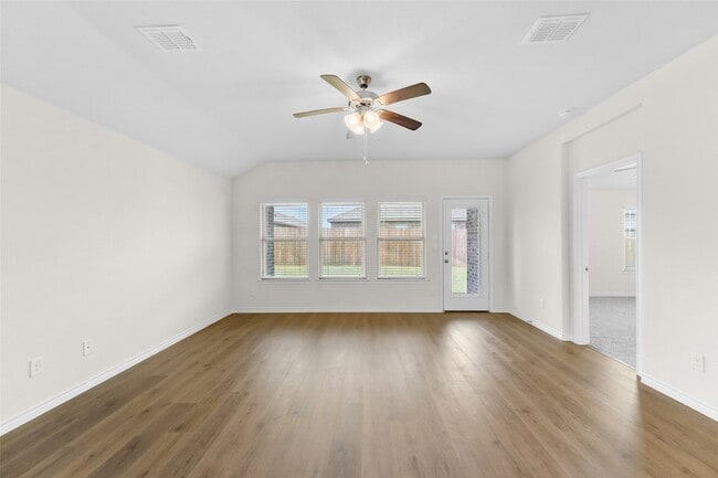 Building Photo - 1332 Pierce Ln