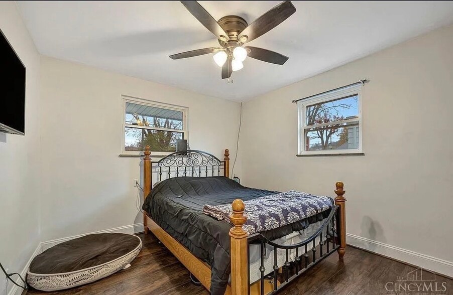 Building Photo - 477 Warr Ln