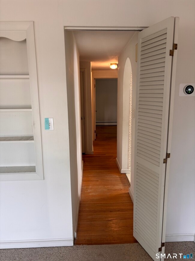 Building Photo - 28 Bayberry Ln