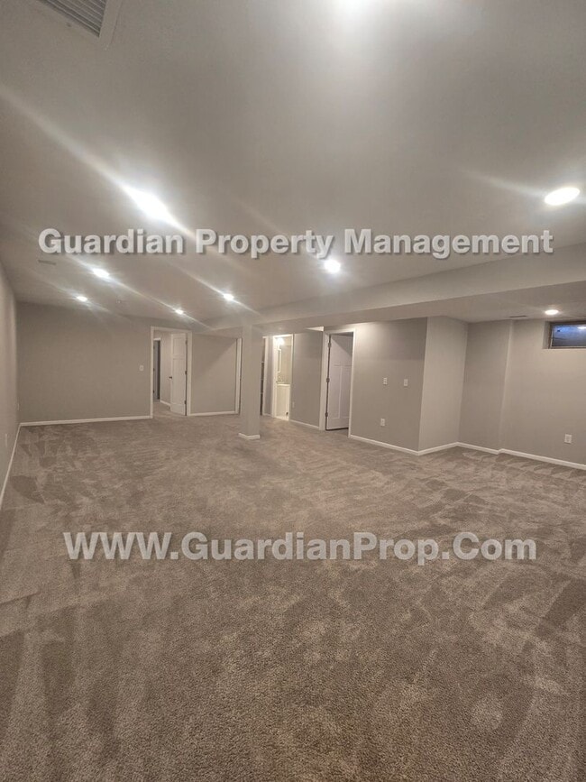 Building Photo - Available now! House with LVP flooring, Walk Out Patio, fenced yard, 2 car attached garage