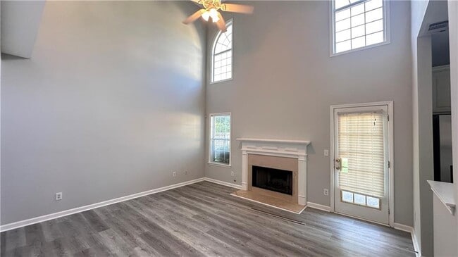 Building Photo - 515 Weathervane Ct