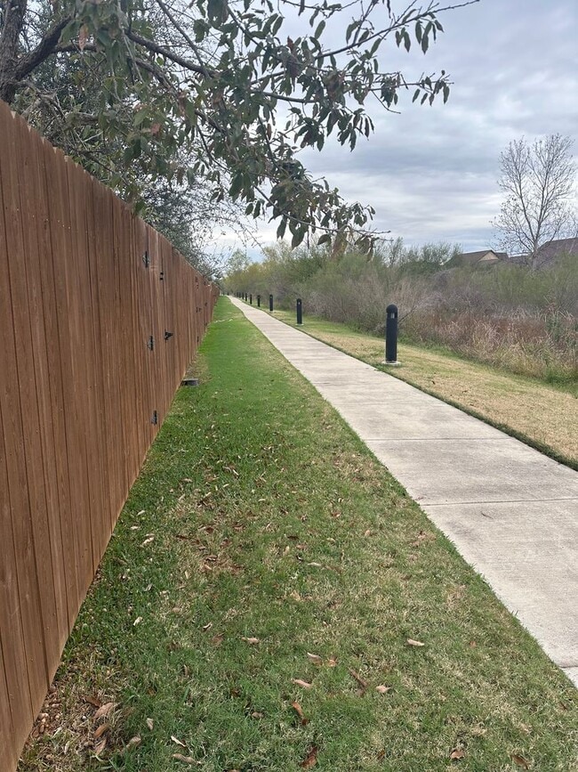 Building Photo - 3333 Airborne Ave