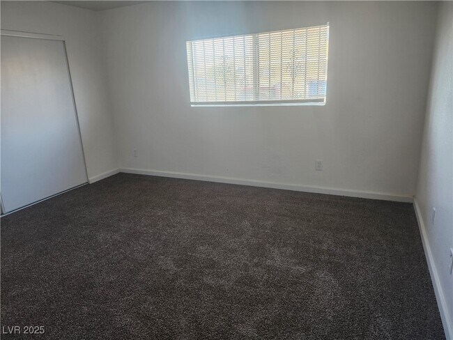 Building Photo - 4706 Cessna Ave