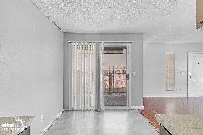 Building Photo - Charming 2Bdm 1Ba Home in Central Phoenix!