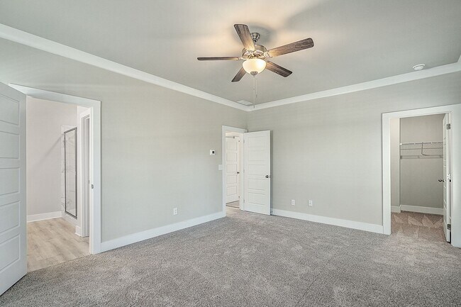 Building Photo - 216 Colima Ave