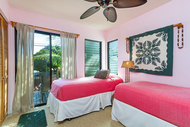 Building Photo - Adorable Beach Style 3 bedroom, 2 bath home in Lanikai! All utilities included!