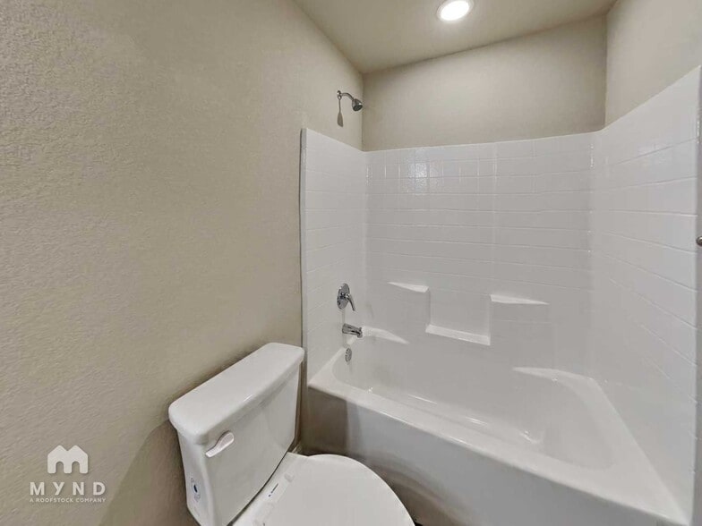 Building Photo - 770 Rolling Terrace Cir