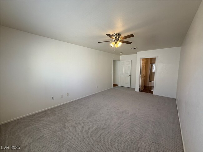 Building Photo - 9639 Silver City Dr