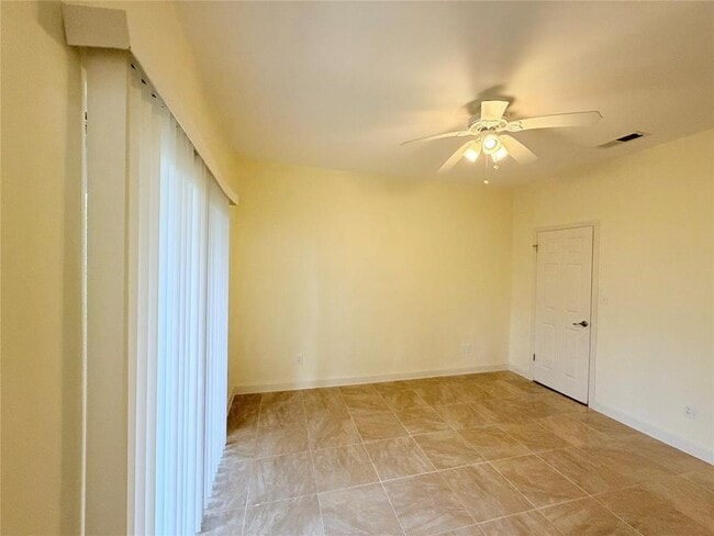 Building Photo - 4009 Eck Ln
