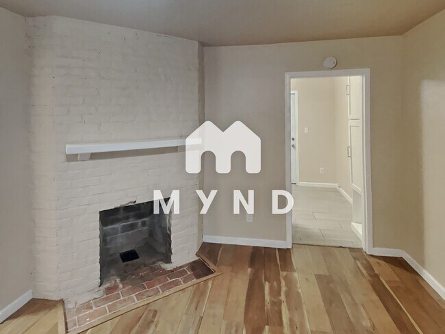 Building Photo - 1814 10th St