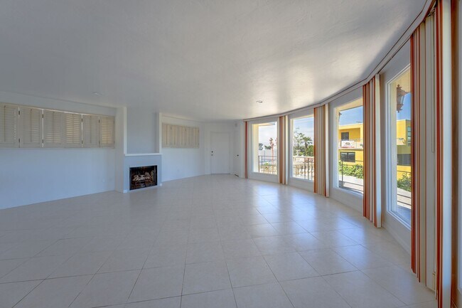 Building Photo - Gorgeous 3 bedroom house with amazing views and huge garden