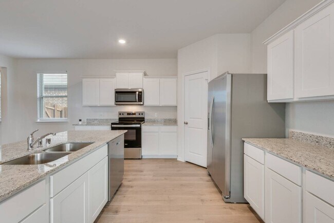 Building Photo - 2014 Crested Jay Dr