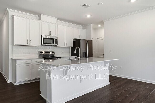 Building Photo - 767 Roy Adams Rd