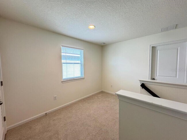 Building Photo - 12377 Streambed Dr