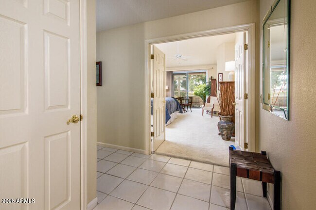 Building Photo - 10929 E Spring Creek Rd