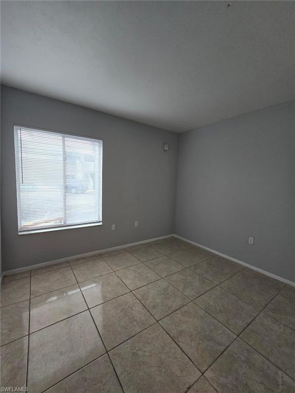 Building Photo - 1830 Maravilla Ave