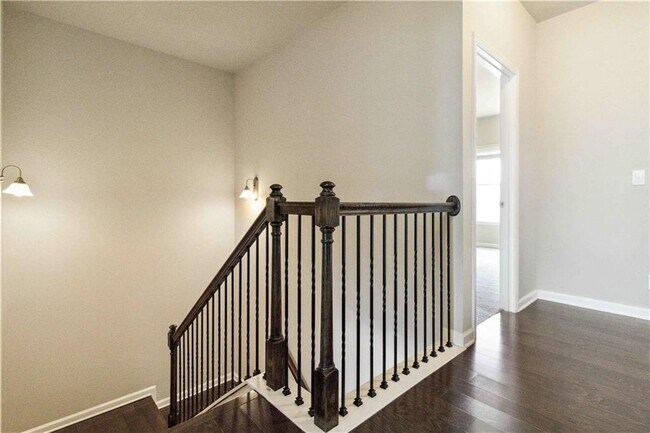 Building Photo - 510 Suwanee Pass Ln