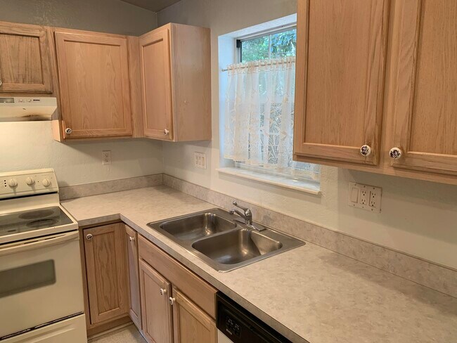 Building Photo - 109 Plantation Way