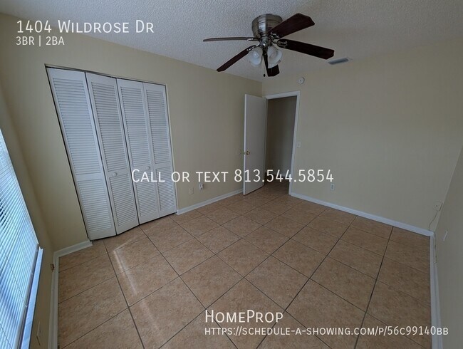 Building Photo - 1404 Wildrose Dr