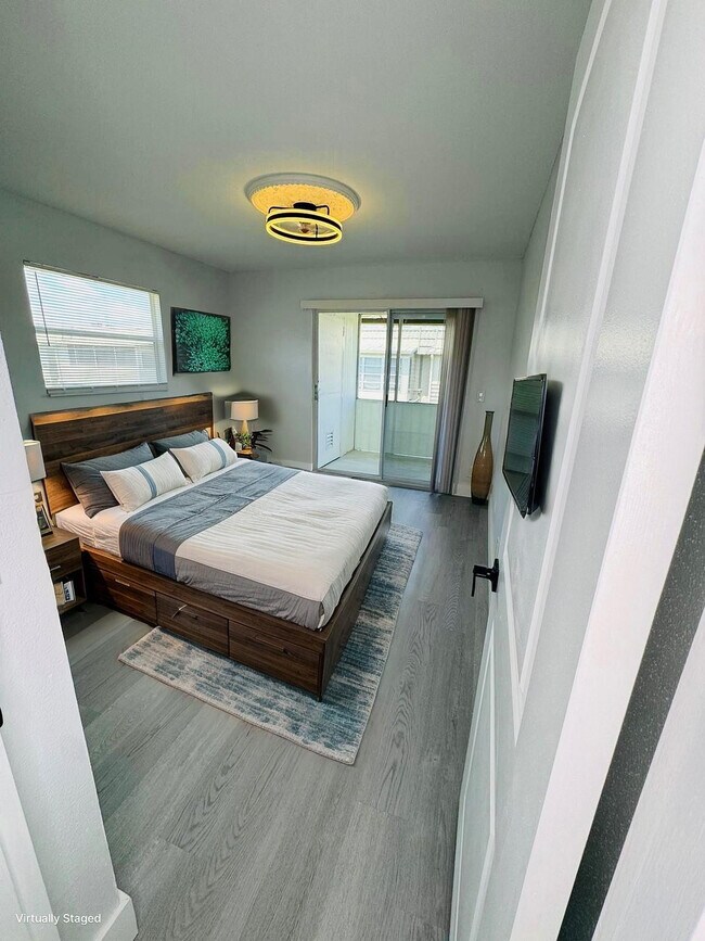 Building Photo - 364 Flanders Dr